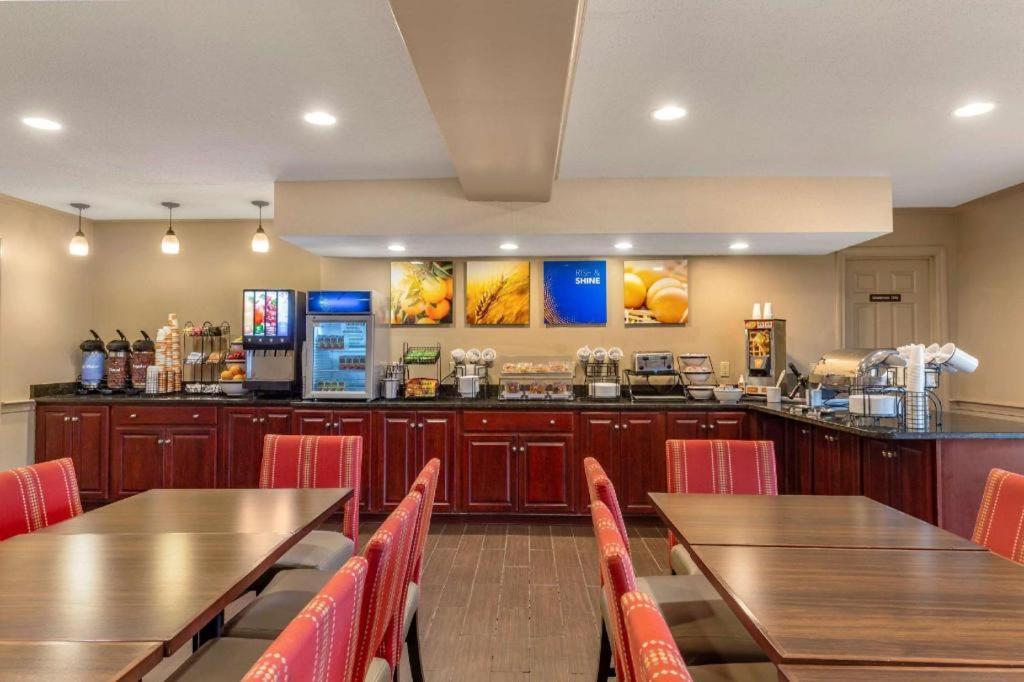 Comfort Inn Foxboro - Mansfield Foxborough Ngoại thất bức ảnh
