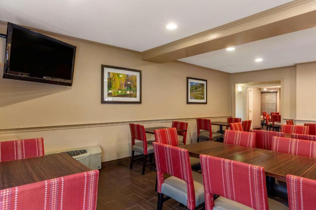 Comfort Inn Foxboro - Mansfield Foxborough Ngoại thất bức ảnh