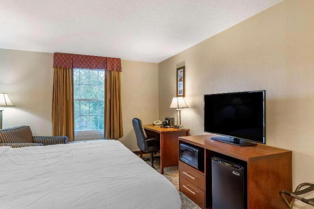 Comfort Inn Foxboro - Mansfield Foxborough Ngoại thất bức ảnh